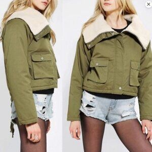 UNIF Mia Green Crop Sherpa Parker Jacket Small
